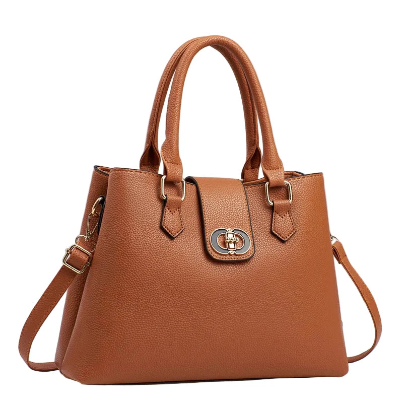 Fashionable Shoulder Bag with Chain